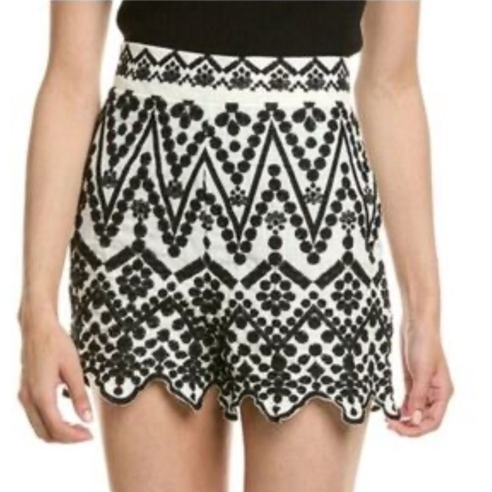 Zara Embroidered  Shorts Black/White - Medium